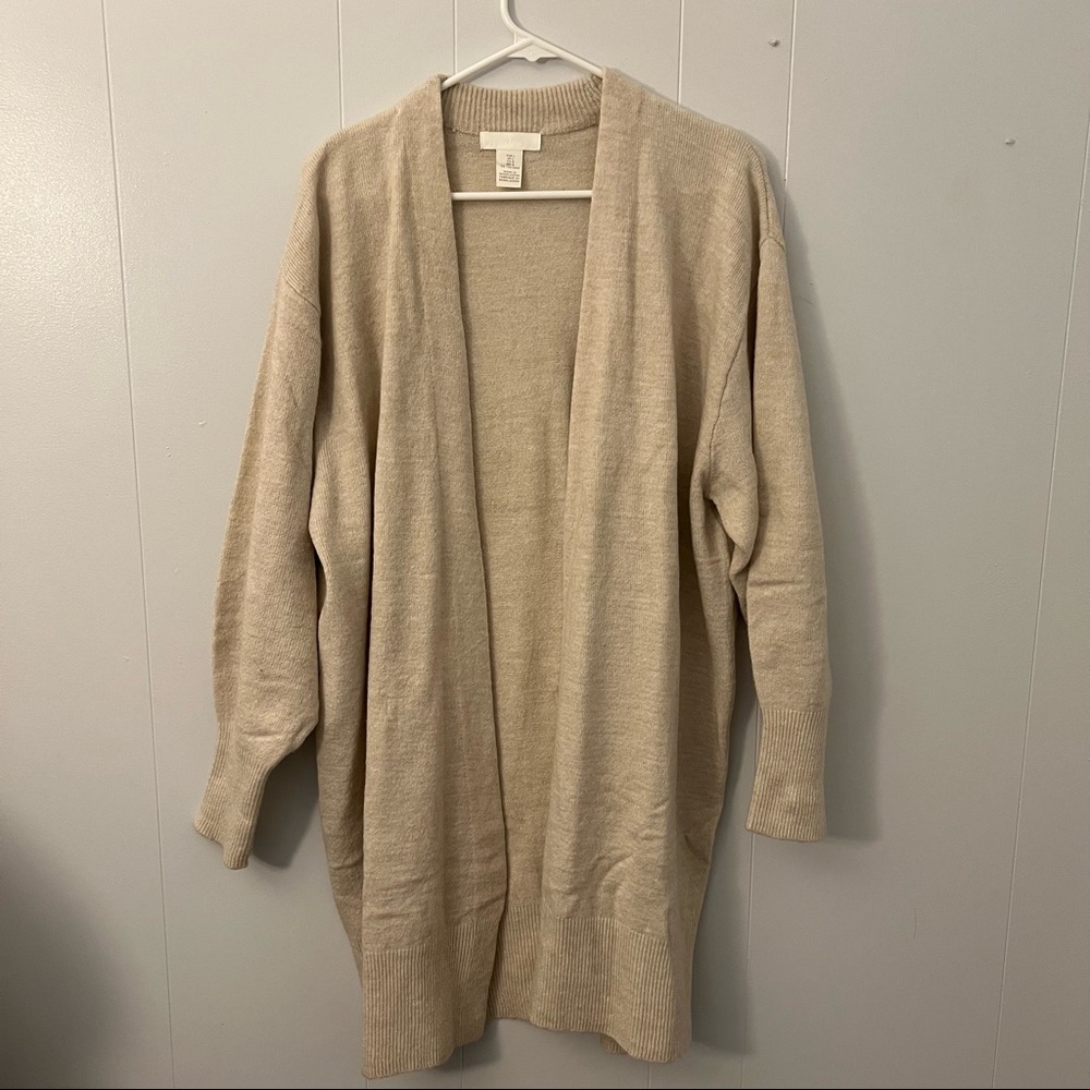 ⚡️SOLD⚡️ H&M Long Cardigan - Picture 4 of 9